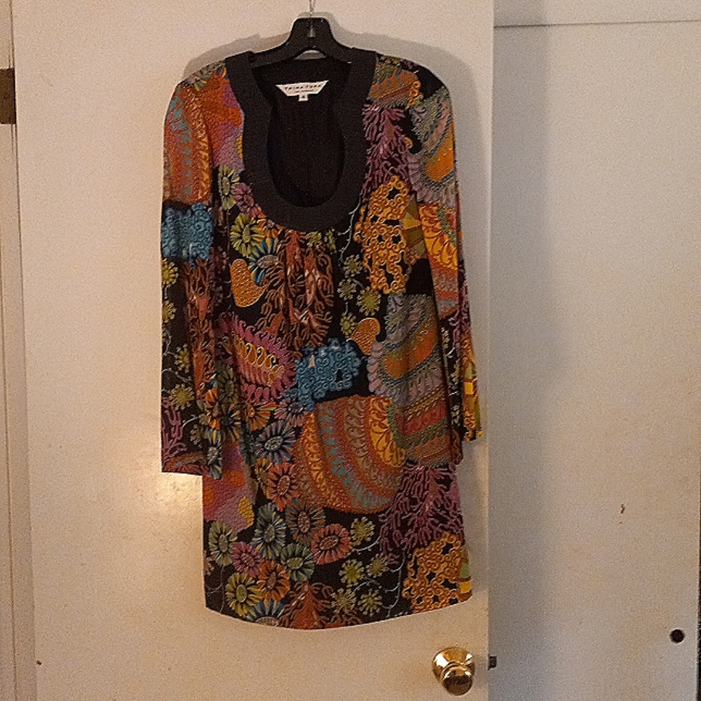Size 4 more like Size 6 paisley print